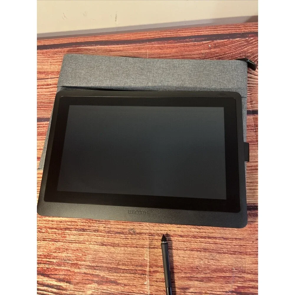 Wacom - Cintiq 16 Creative Pen Display Drawing Tablet / Black / DTK1660K0A